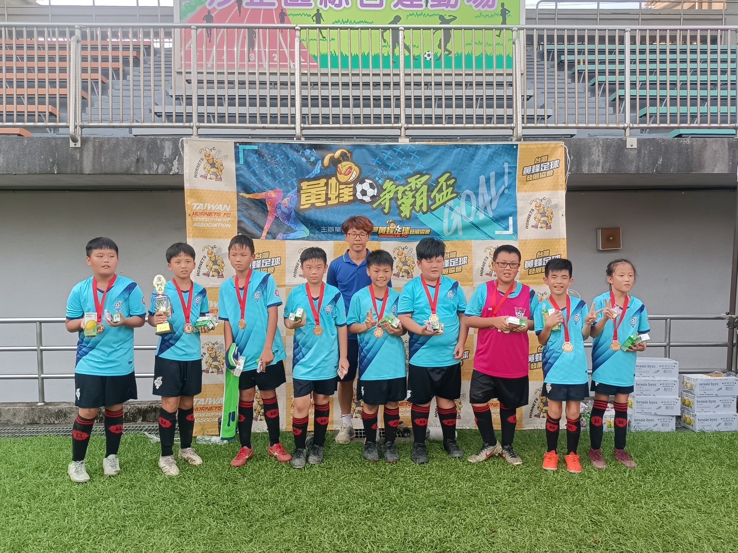 足球隊頒獎合照